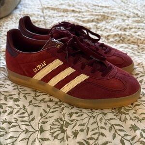 Adidas Gazelle Woman’s Suede Sneakers - Burgundy